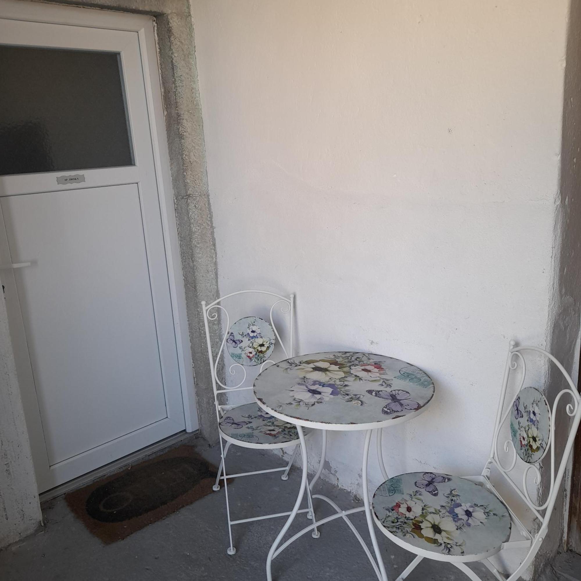 Apartman Zrinka Jesenice  Eksteriør billede